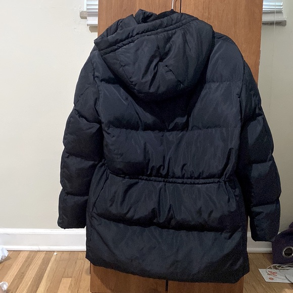 Women’s black puffer winter coat from Fabletics (New), size Medium - Picture 2 of 4